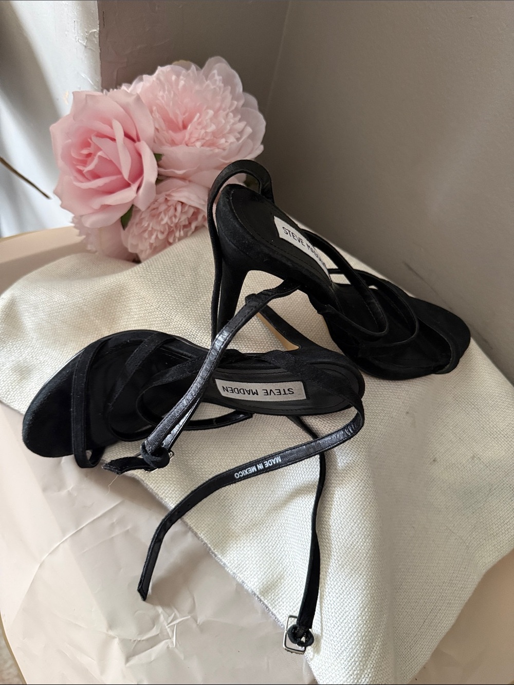 Steve Madden Black Strappy High Heel Sandals - Picture 5 of 5